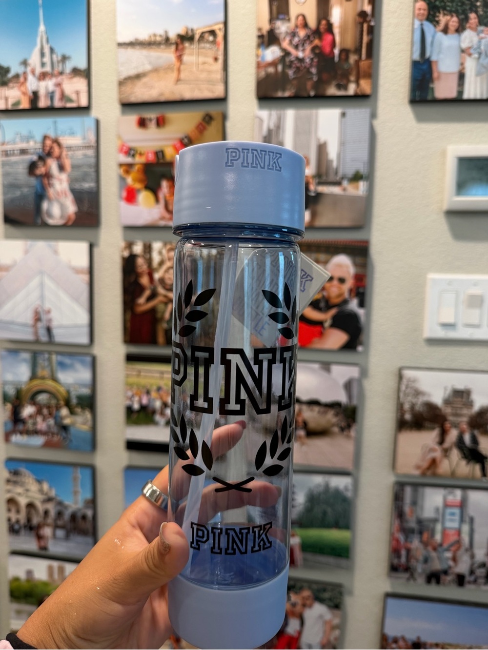 VS PINK WATER BOTTLE NEW